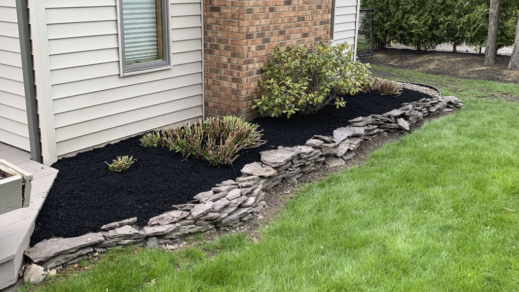 WNY Services LLC offers residential and commercial garden bed maintenance, mulch treatment, and more throughout WNY.