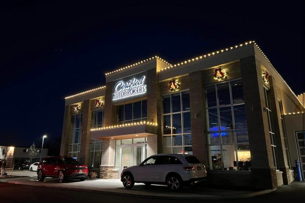 Deck your business with commercial holiday lighting from WNY Services LLC.